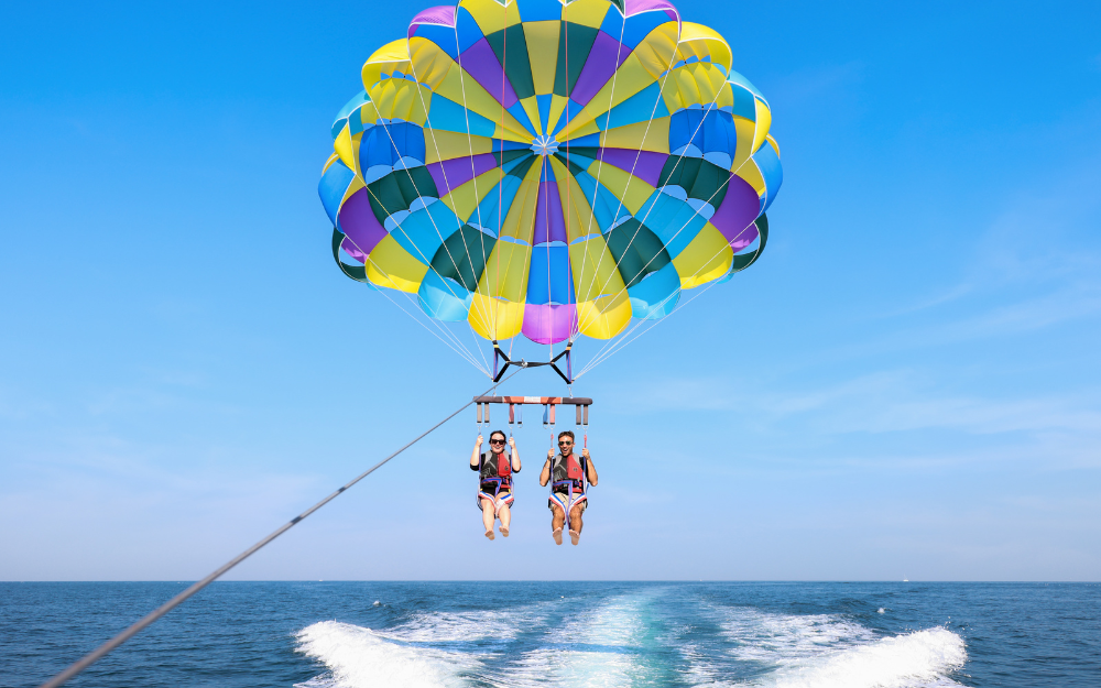  Dubai Parasailing Adventures: Save Big with 15% Off at Beach Riders Dubai!