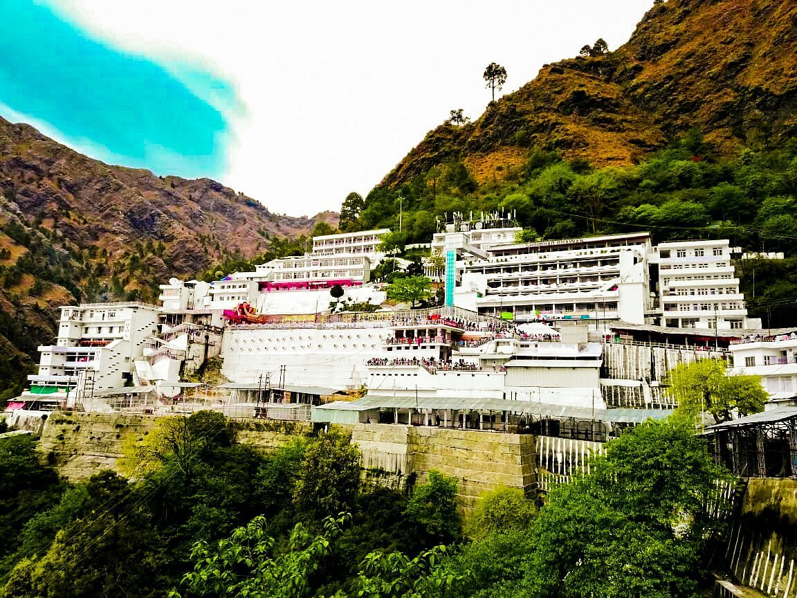  Vaishno Devi Temple, Haridwar: Abode of Divine Grace