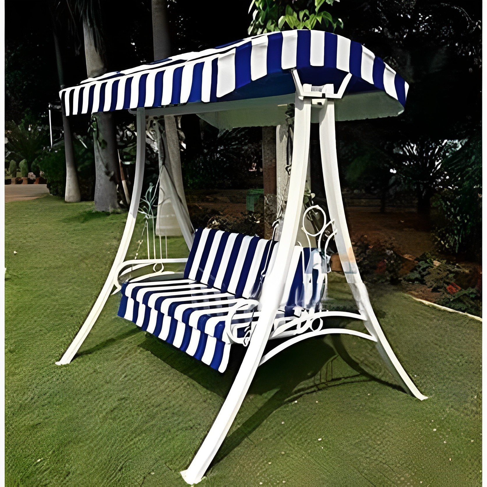  Buy Oonjal Solid Iron 3 Seater Swing upto 75%off