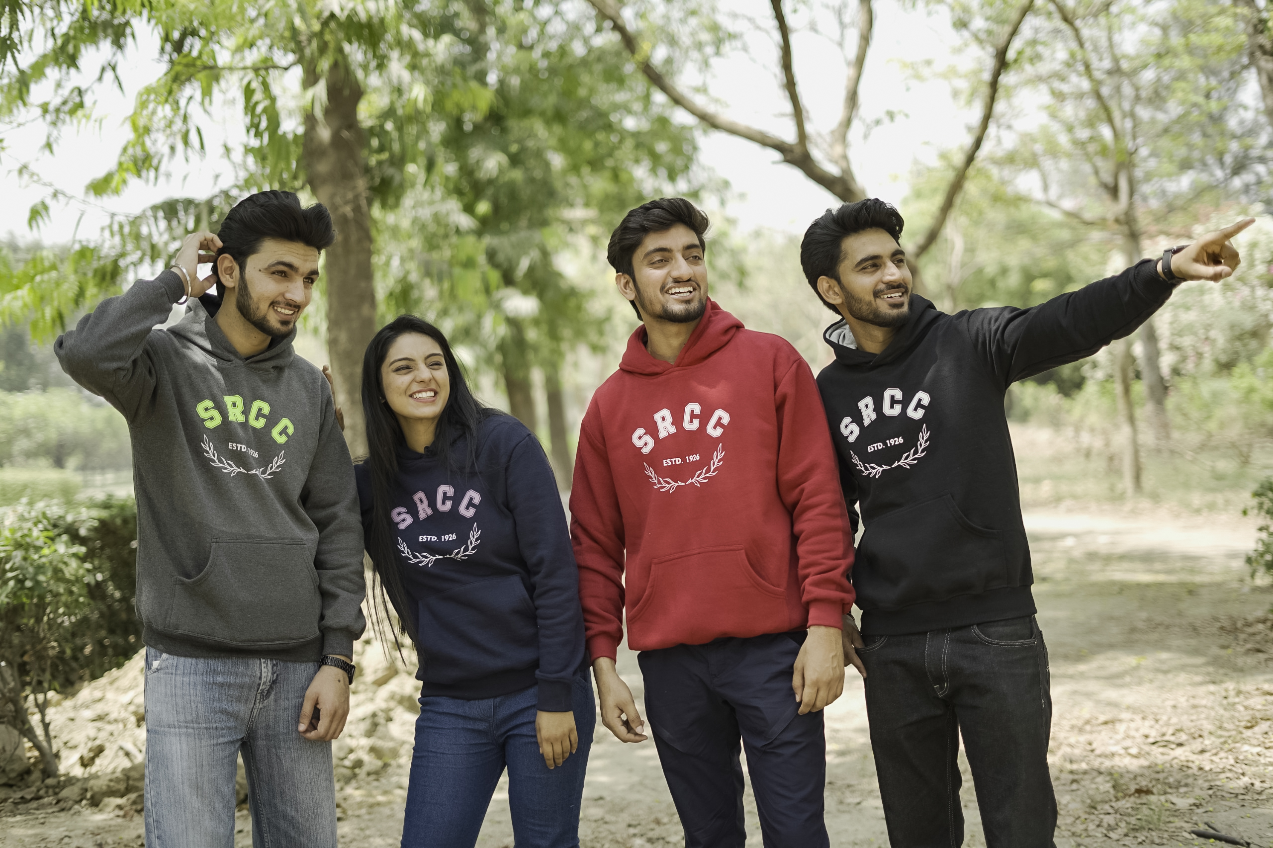  Personlised College and School Hoodies and T-Shirts | Uni Street