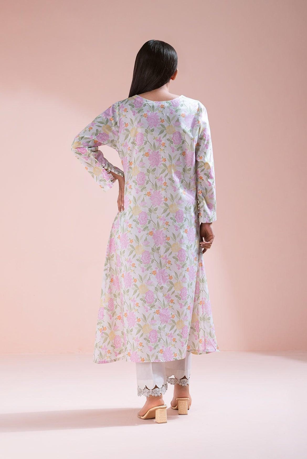  Latest Women’s Dress Styles in Pakistan