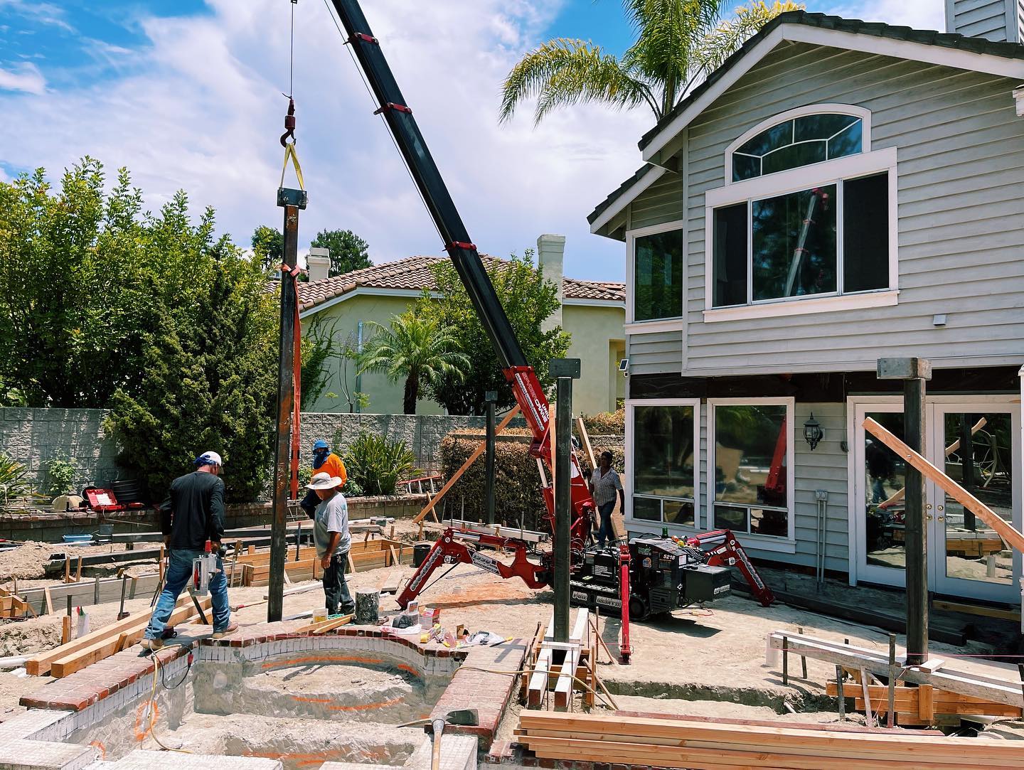  Transform Your Outdoor Space with a Custom Pool & Spa in Orange