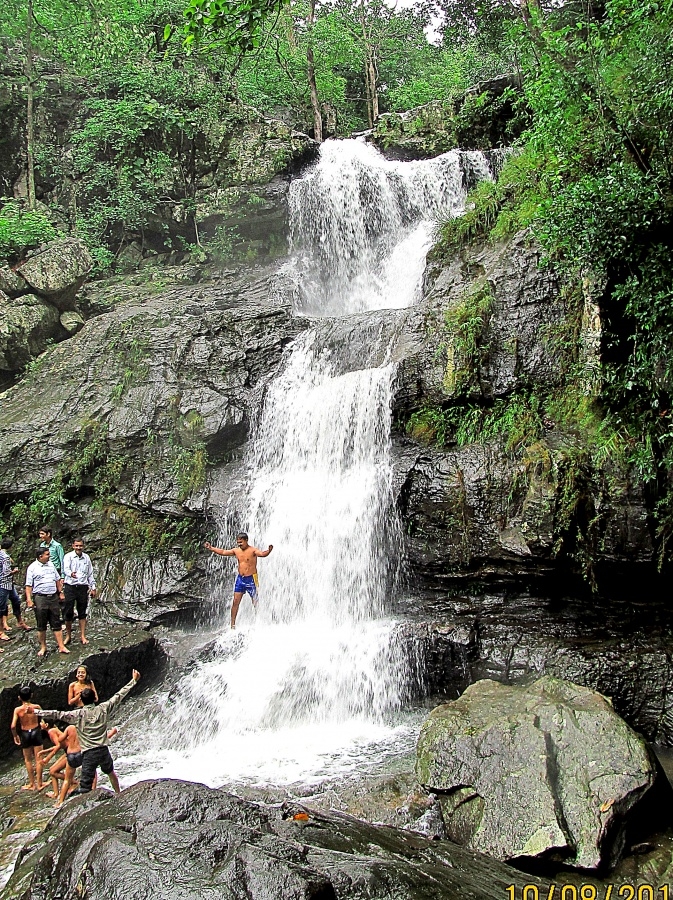  Pachmarhi Honeymoon Tour