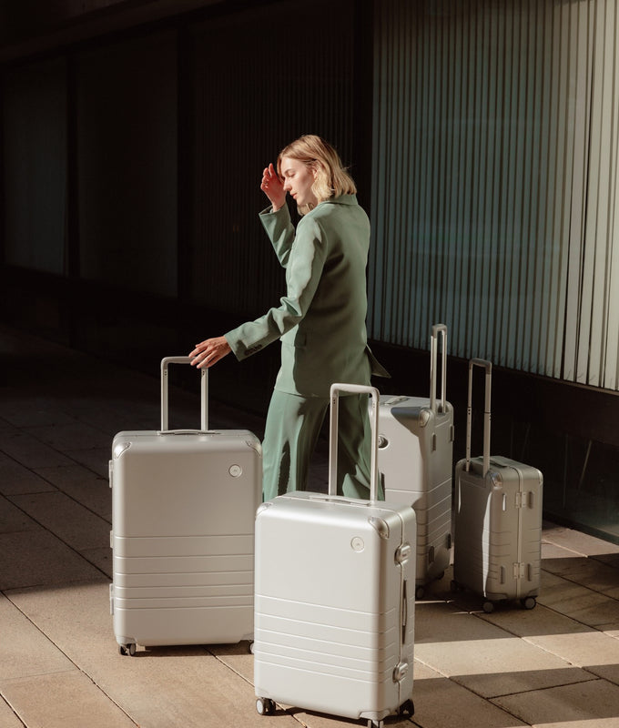  Premium Monos Luggage - Sleek and Durable