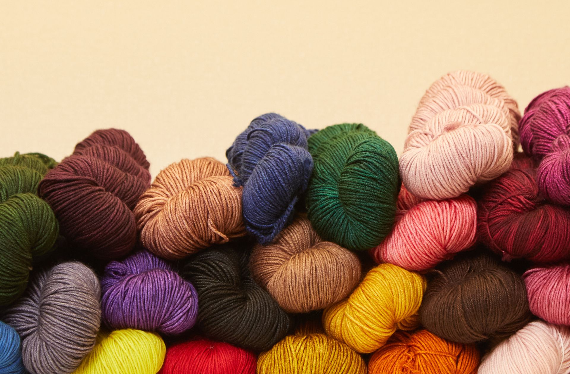  Colorful Yarns - Hand Dyed Symfonie Yarns