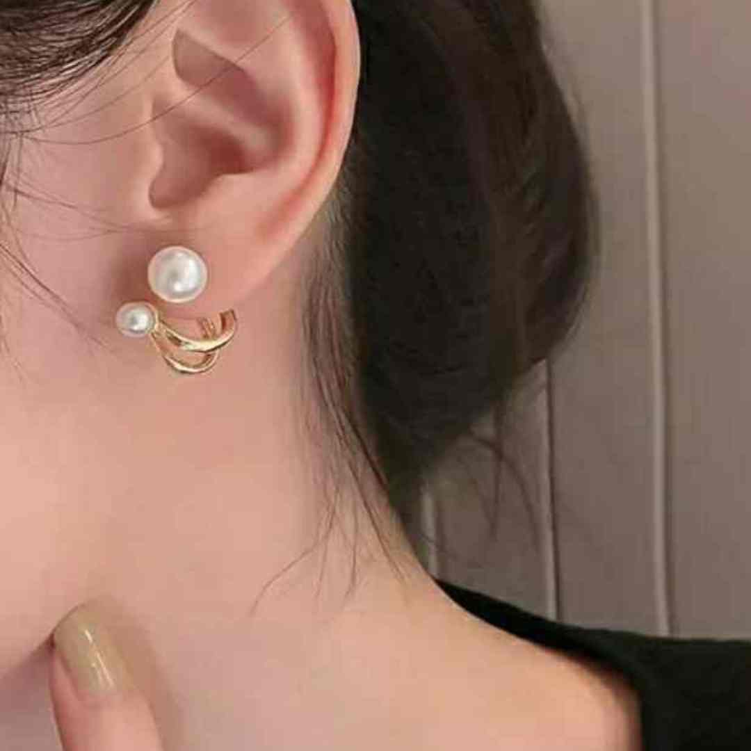  Elevate Your Style with Korean Design Earrings!