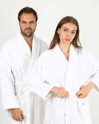  Hartdean sells high-end spa robes and bathrobes