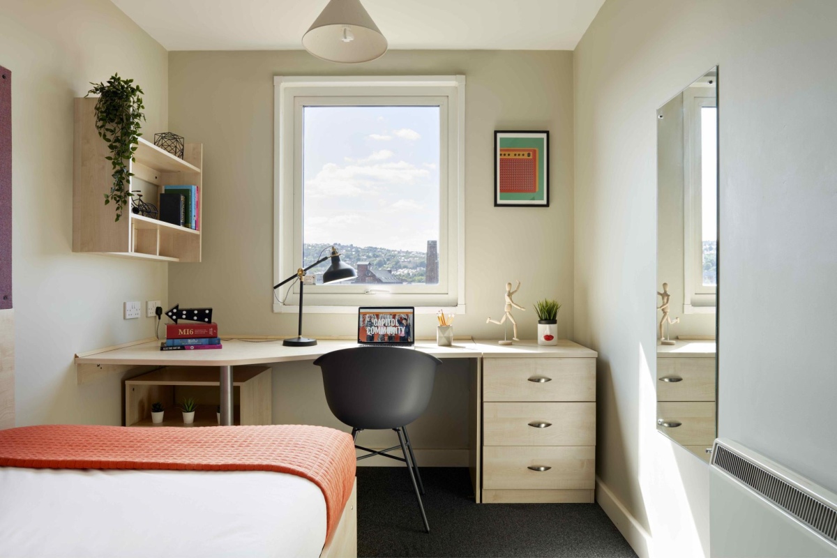  Get The Best Student Accommodation in Sheffield - StudentTenant