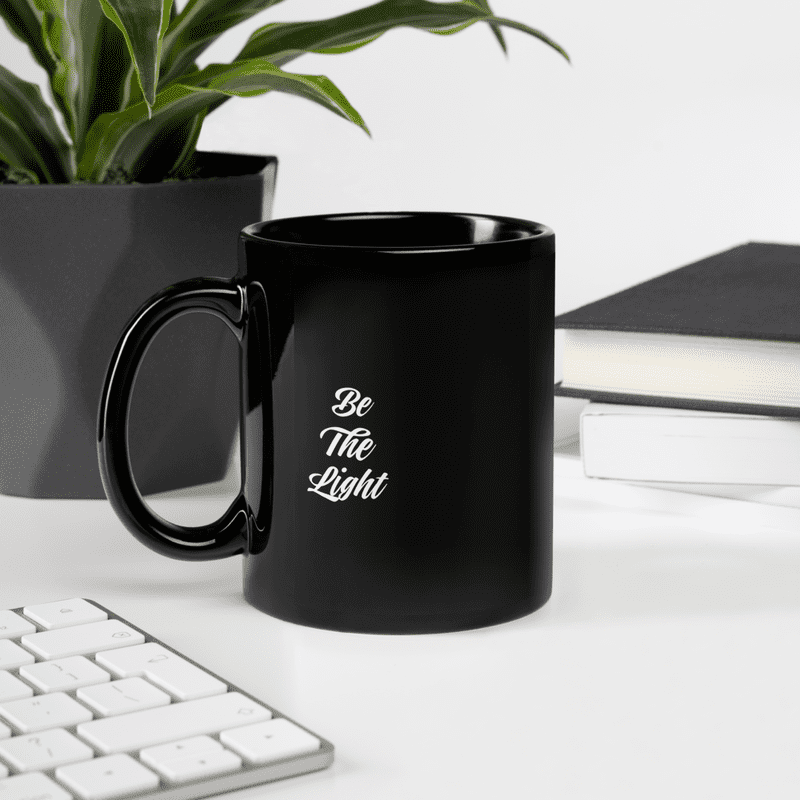  Upgrade Your Coffee Routine with a Stunning Black Glossy Mug