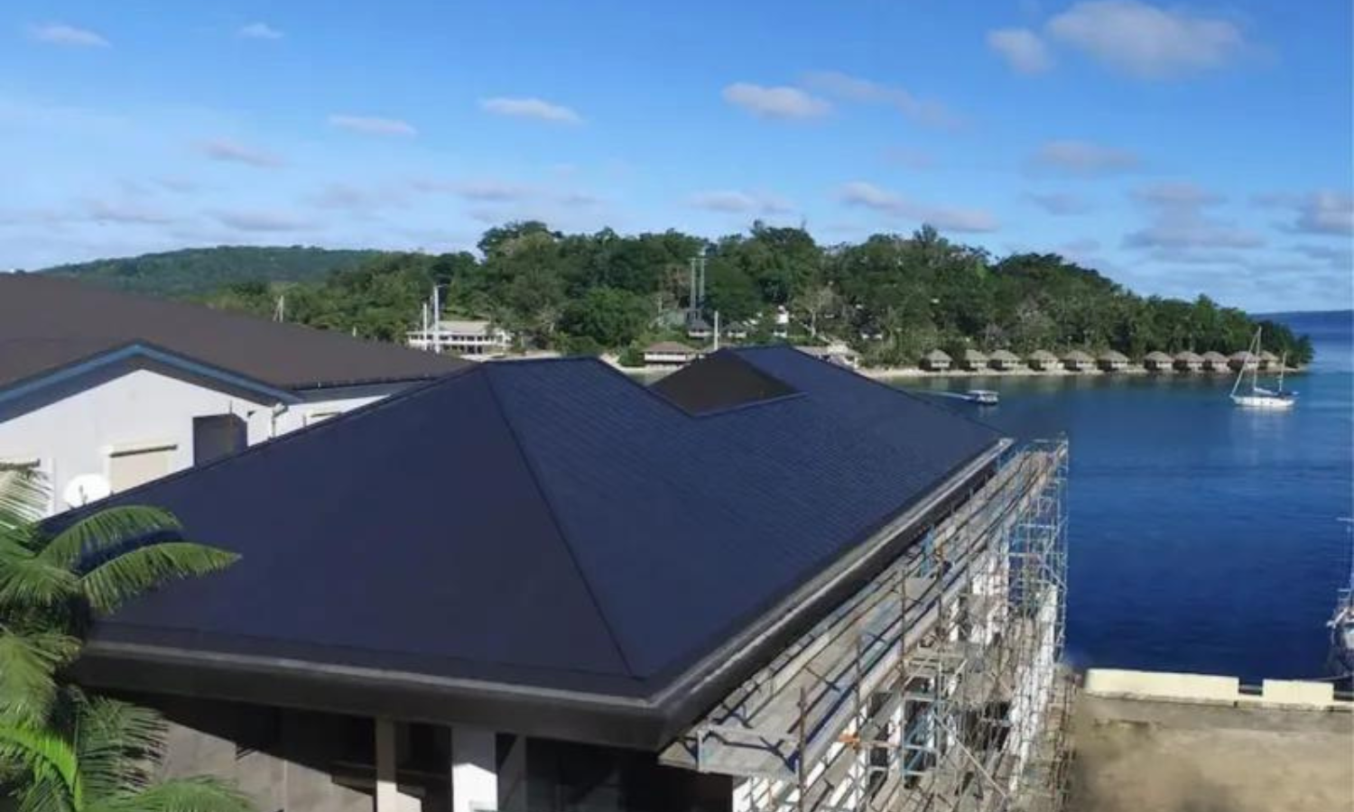  The Comprehensive Guide to Standing Seam Roofing with Euroclad: Innovation, Benefits, and Applications