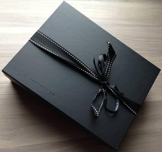  Premium gift packaging box with customised branding