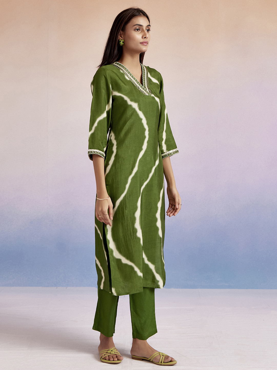  Classic & Chic Kurta Set for Women – Perfect for Every Season!