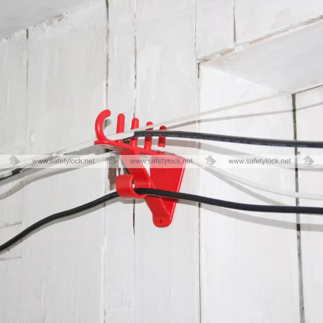  Shop Durable Cable Hangers and Safety Hooks for Seamless Cable Management!