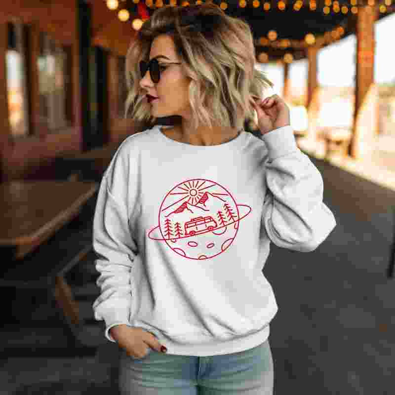  Women’s White Sweatshirt